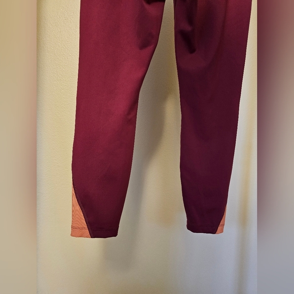 Women's Peleton Leggings - Picture 5 of 6